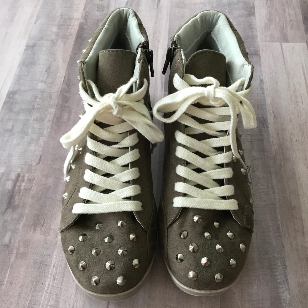 Xhilaration Spiked Lace-Up Sneakers with Zipper